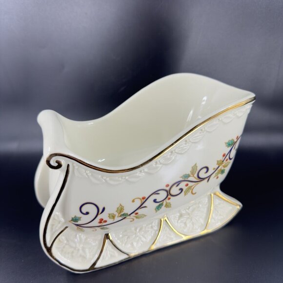 MIkasa Holiday Bloom Christmas Sleigh Centerpiece Fine China Retired New Sticker - Picture 13 of 16